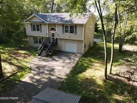 199 Lake Forest Drive, Dingmans Ferry, PA 18328