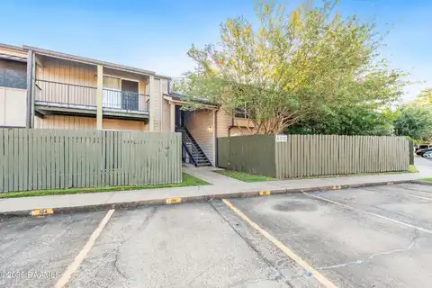 220 Doucet Road, Lafayette, LA 70503