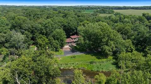 15212 E IL RT 72, DAVIS JUNCTION, IL 61020