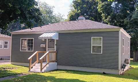 2916 Kenmore, ROCKFORD, IL 61101