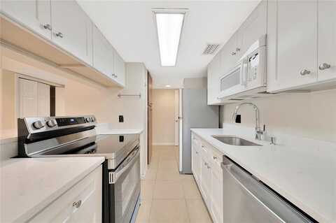 4521 W Mcnab Rd, Pompano Beach, FL 33069