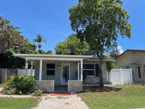 828 NE 16th Ave, Fort Lauderdale, FL 33304