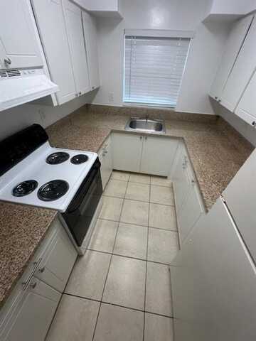 3800 Riverside Dr, Coral Springs, FL 33065