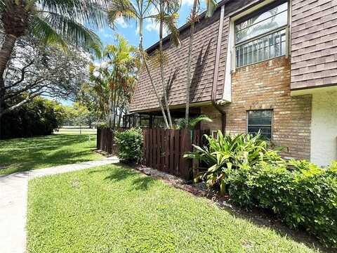 2561 NW 99th Ave, Coral Springs, FL 33065
