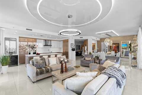 100 E Las Olas Blvd, Fort Lauderdale, FL 33301