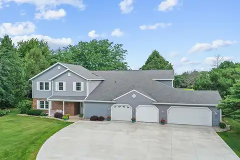2534 VILLAGE Lane, OSHKOSH, WI 54904