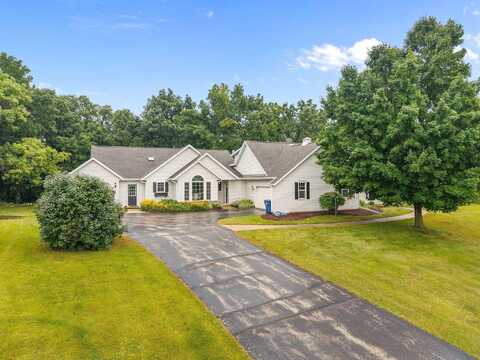 N5383 BUENA VISTA Drive, FOND DU LAC, WI 54937