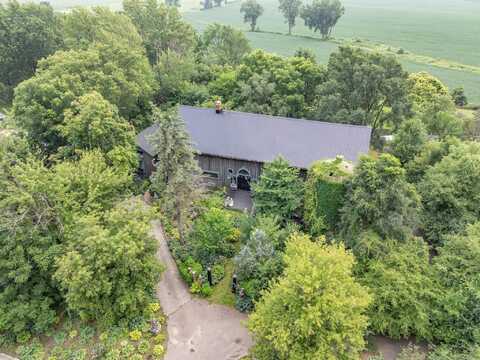4737 W BROADWAY Drive, APPLETON, WI 54913
