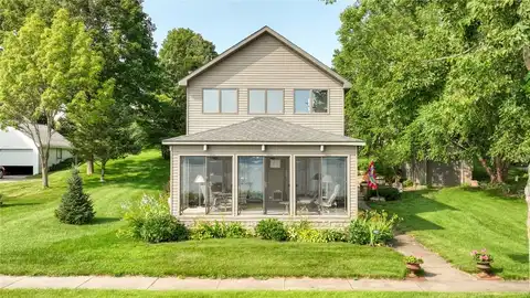 902 1st Street, Pepin, WI 54759