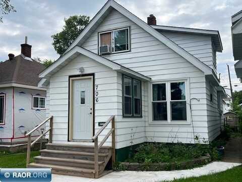 706 Clay St., Eveleth, MN 55734