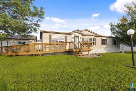 1206 N Violet Pl, Sioux Falls, SD 57103