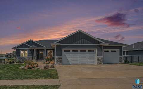 1820 W Thomas Cir, Brandon, SD 57005