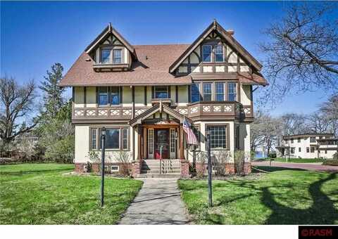 929 E Elm Avenue, Waseca, MN 56093