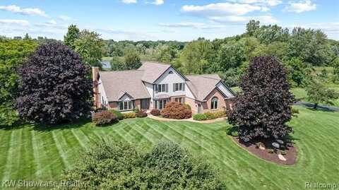 5265 Oak Hill Trail, Commerce Township, MI 48382