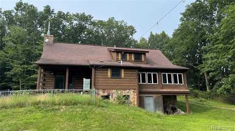 2608 E Sutton Road, Metamora, MI 48455