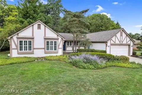 1477 Ashover Drive, Bloomfield Hills, MI 48304