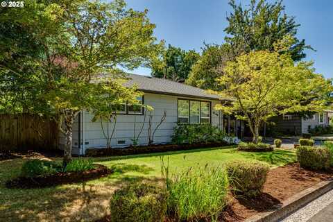 2180 W 20TH AVE, Eugene, OR 97405