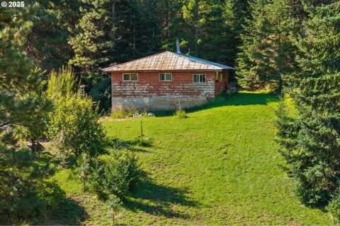 401 APPLETON RD, Appleton, WA 98602