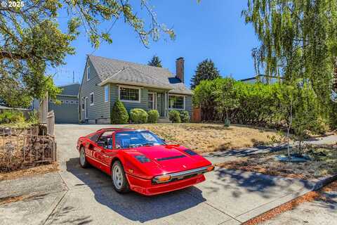 6700 N GREENWICH AVE, Portland, OR 97217