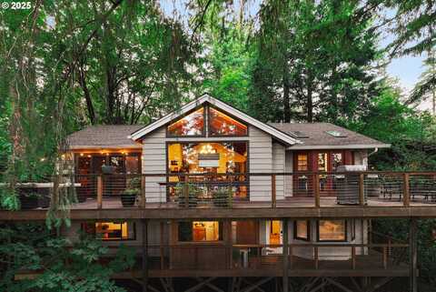 4068 SW HEWETT BLVD, Portland, OR 97221