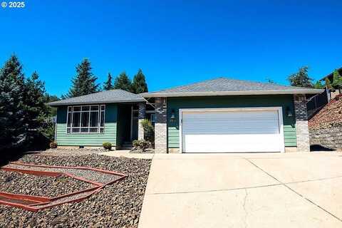 2380 NW GLENMAR DR, Roseburg, OR 97471