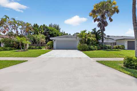 22 Baytree Circle, Boynton Beach, FL 33436