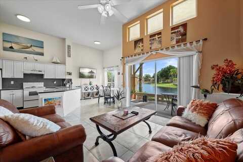4887 Via Palm Lake, West Palm Beach, FL 33417
