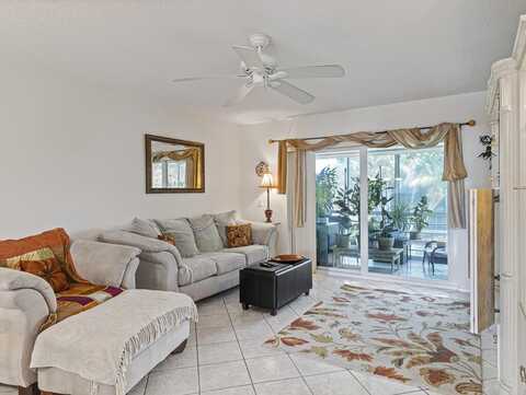 12022 Greenway Drive N, Royal Palm Beach, FL 33411