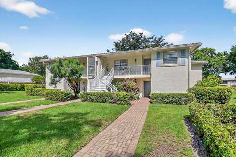 34 Westgate Lane, Boynton Beach, FL 33436