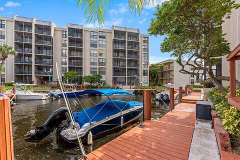 21 Royal Palm Way, Boca Raton, FL 33432