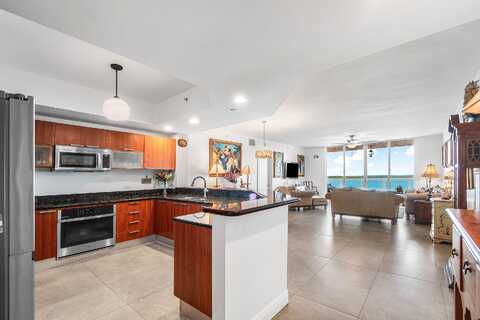 2650 Lake Shore Drive, Riviera Beach, FL 33404