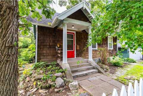 306 Irvine Avenue, Saint Paul, MN 55102