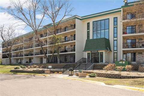 10501 Cedar Lake Rd, Minnetonka, MN 55305