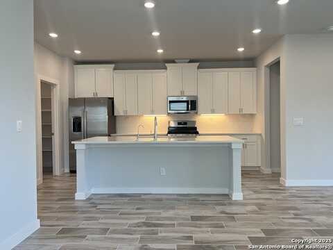 760 Fort Leonard, San Antonio, TX 78245