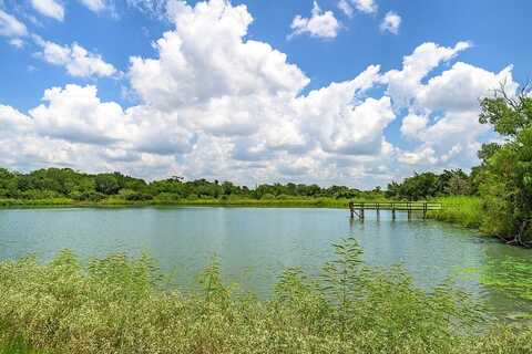4900 Andreas Road, Round Top, TX 78954