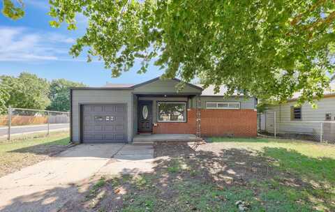 272 N Ward, Haysville, KS 67060