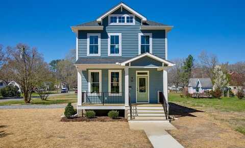 708 S Main Street, Blackstone, VA 23824