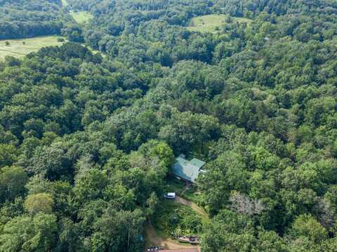 W8601 Highway 82, Elroy, WI 53929