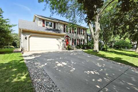 6 Oak Glen Court, Madison, WI 53717