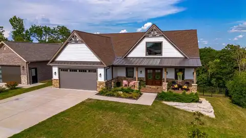 20530 Augusta Drive, Lawrenceburg, IN 47025