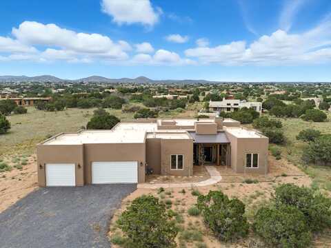 39 Monterey Road, Santa Fe, NM 87508