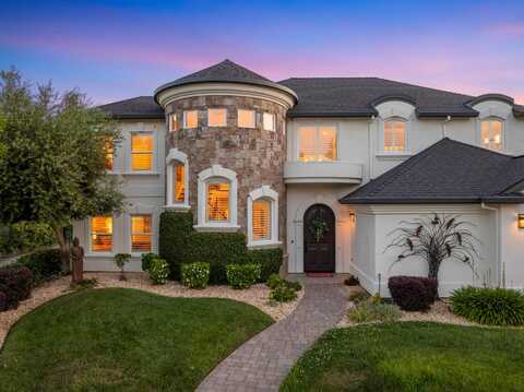 2570 Crescent Moon Court, Redding, CA 96001