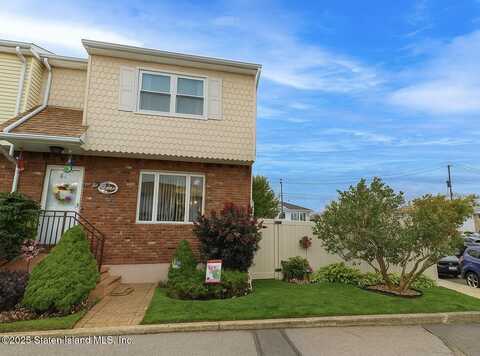 135 Freedom Avenue, Staten Island, NY 10314
