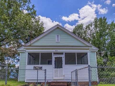 611 Round Street, Woodruff, SC 29388