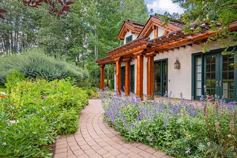 7 Rose Ct, Sun Valley, ID 83353