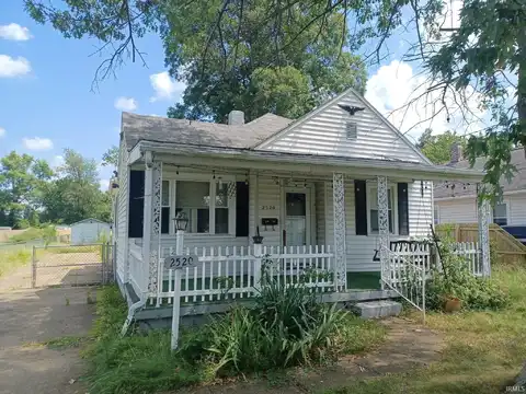 2520 S Weinbach Avenue, Evansville, IN 47714