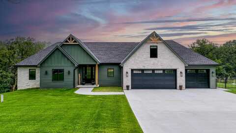 23056 FRONTIER Lane, GLENWOOD, IA 51534