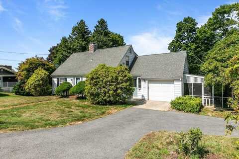11 West Avenue, Tiverton, RI 02878