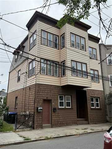 25 Kenyon Street, Providence, RI 02903