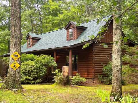 84 Retreat Road, Hillsville, VA 24343